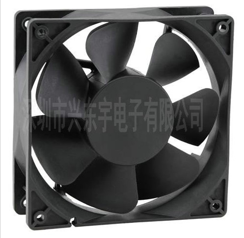 【雙滾珠交流風(fēng)扇】細(xì)心清理，專心制造！